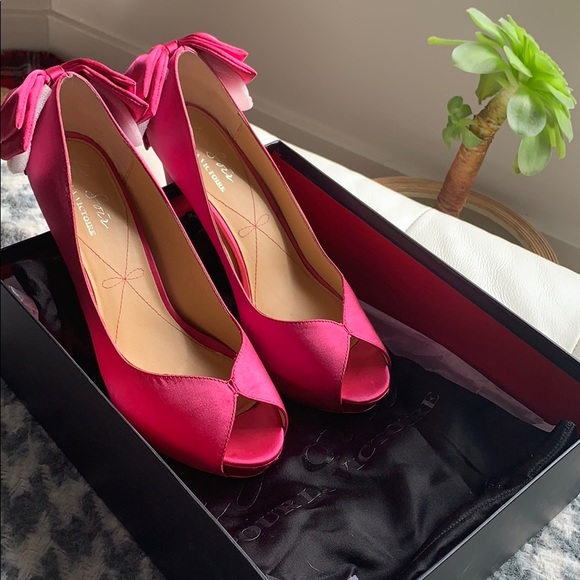 Por La Victoire Pink Satin platforms - Picture 4 of 16